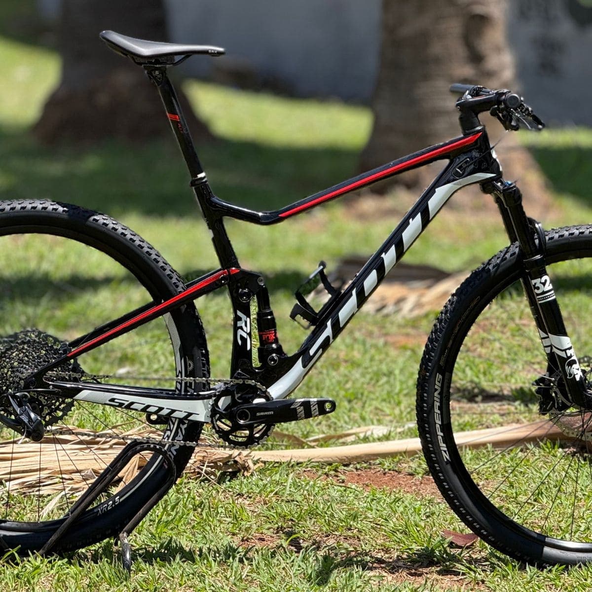Scott Spark RC Team Seminova Tamanho L Cor Preto/Vermelho