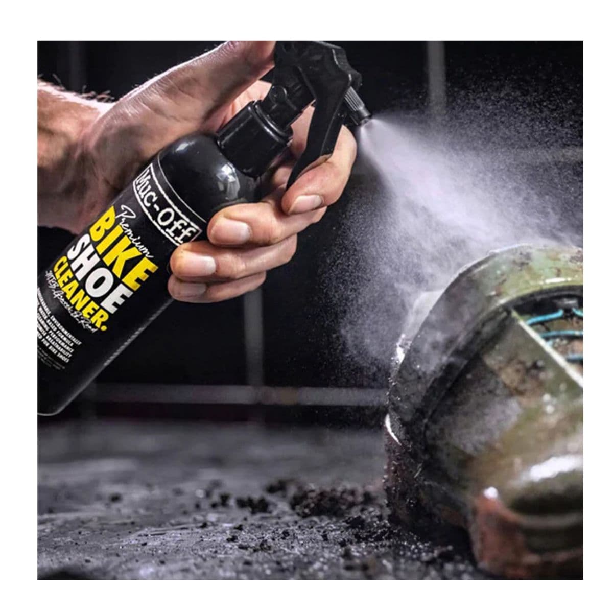 LIMPADOR PARA SAPATILHAS DE CICLISMO SHOE CLEANER - 250ML - MUC-OFF (20336)